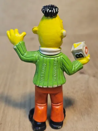 LOTE Figuras PVC Bert y Ernie (EPI Y BLAS)