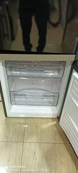 NEVERA COMBI NEGRA FAGOR NO FROST ENERGÍA A+