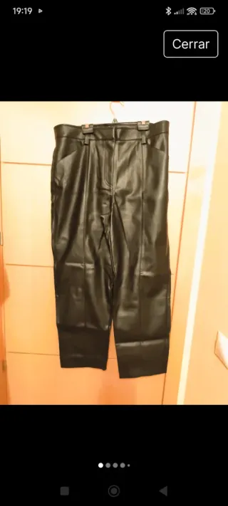 Pantalón polipiel negro