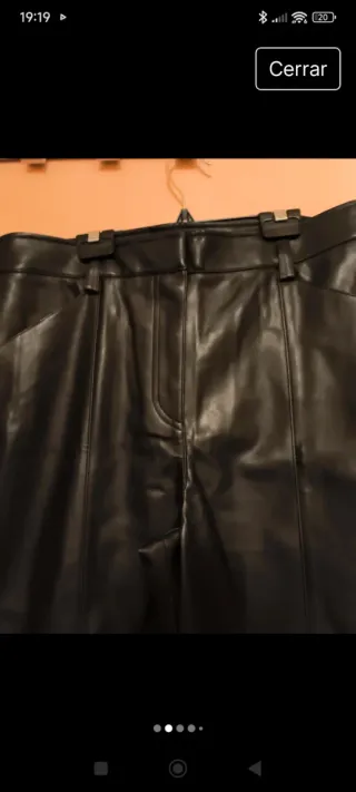 Pantalón polipiel negro
