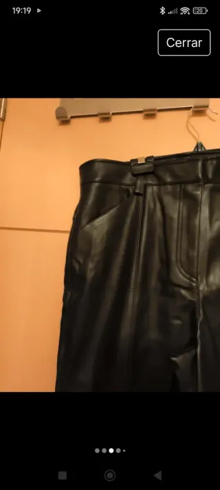 Pantalón polipiel negro