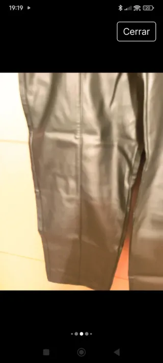 Pantalón polipiel negro