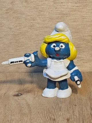 Figura PVC Pitufina Enfermera