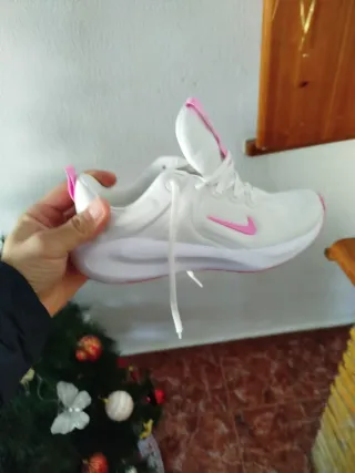 Botines Nike blancos y rosas sin estrenar