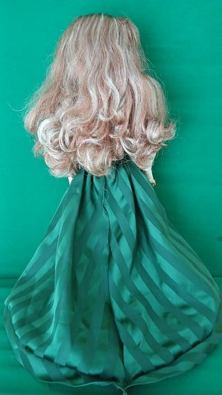 Muñeca Furga Damina Pintora