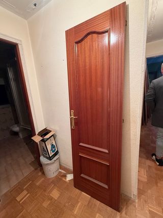 Puerta de madera