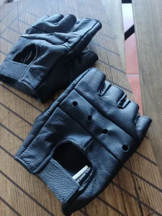 Guantes de piel (cuero) medio dedo, conducción.