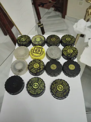 Lote tapones frenos Mercedes W123 W124 W210 W190