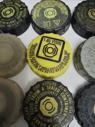 Lote tapones frenos Mercedes W123 W124 W210 W190