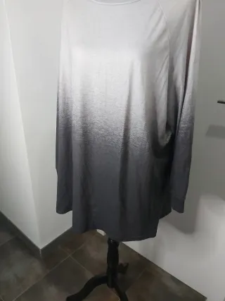 Camiseta manga larga degradado gris