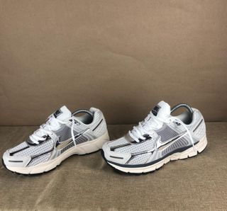 Nike plateadas talla 43