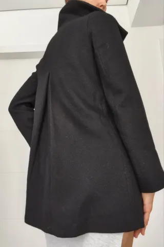 Abrigo Benetton 100% Lana Virgen Negro