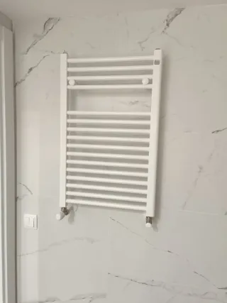 Fontanero económico con  de 25 años de experiencia