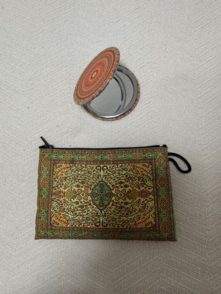 Monedero y espejo étnico nuevo