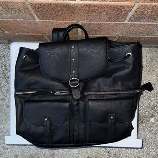 Zainetto pelle nero con tasche