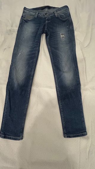 Guess Jeans azules talla 25 tiro bajo