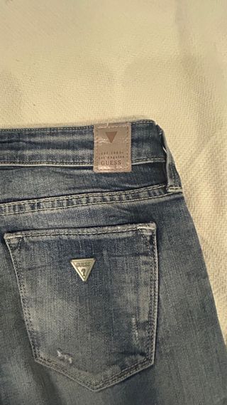 Guess Jeans azules talla 25 tiro bajo