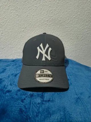 Gorra New Era 9FORTY Gris