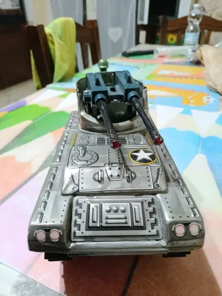 Carro armato giocattolo in latta made in Japan '60