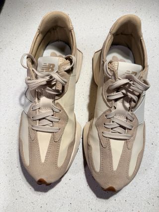 Zapatillas New Balance 327 Beige/Blanco