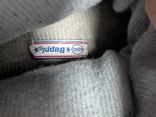 Zapatillas de casa lobo grises y rojas