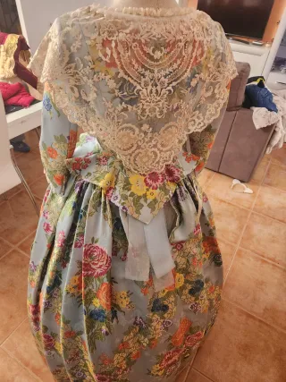 Traje Valenciana XVIII