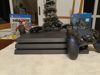 PS4 Pro 1TB Nero + 2 Giochi + Controller