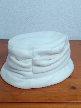 Sombrero polar blanco