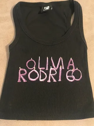 Camiseta Olivia Rodrigo Negra Lila