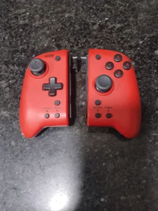 Controller HORI per Nintendo Switch rossi