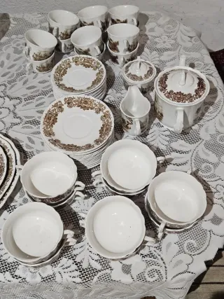 Vajilla Pontesa Porcelana Marrón y Blanca