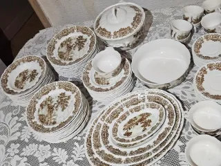 Vajilla Pontesa Porcelana Marrón y Blanca