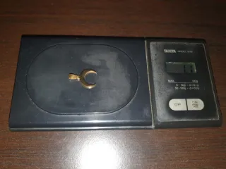 COLGANTE DE ORO DE 18 QUILATES(18K).NUEVO.