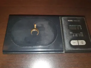 COLGANTE DE ORO DE 18 QUILATES(18K).NUEVO.