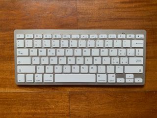 Omoton Bluetooth Keyboard
