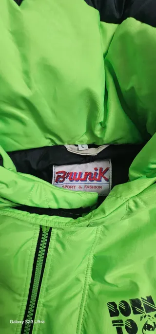 Anorak Brunik Verde con capucha