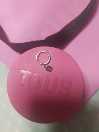Pendiente aro Tous con charm
