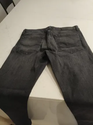 Pantalón tejano hombre negro