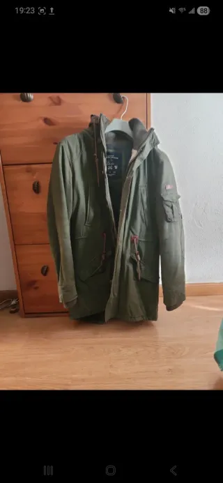 Parka verde Lefties