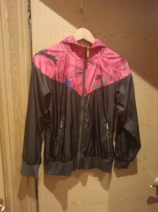 Cortavientos Nike Negro y Rosa