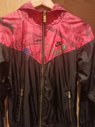 Cortavientos Nike Negro y Rosa