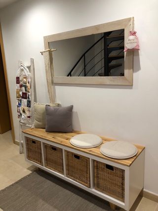 Specchio per ingresso in legno e tessuto