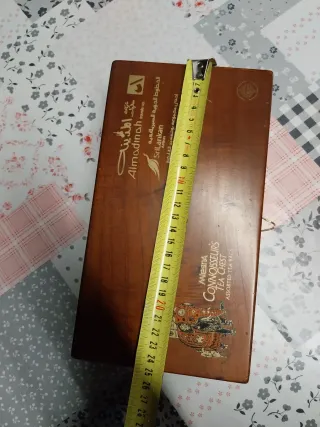 Scatola porta the in legno con 6 divisori Mlesna