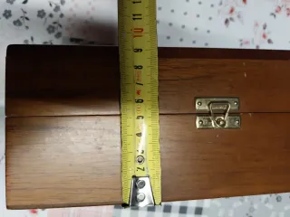 Scatola porta the in legno con 6 divisori Mlesna