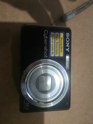 Cámara Sony Cyber-shot 10.1 MP