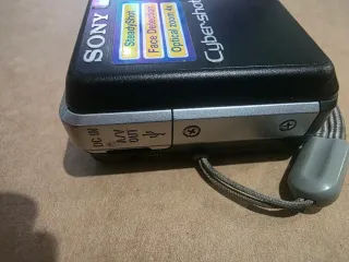 Cámara Sony Cyber-shot 10.1 MP