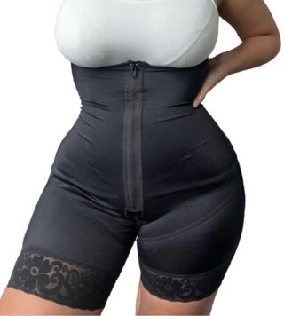 Faja moldeadora con realce