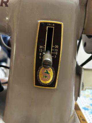 Máquina de coser SINGER eléctrica
