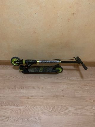 Patinete Oxelo Negro y Verde