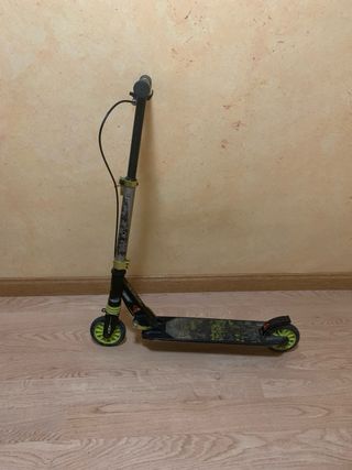 Patinete Oxelo Negro y Verde